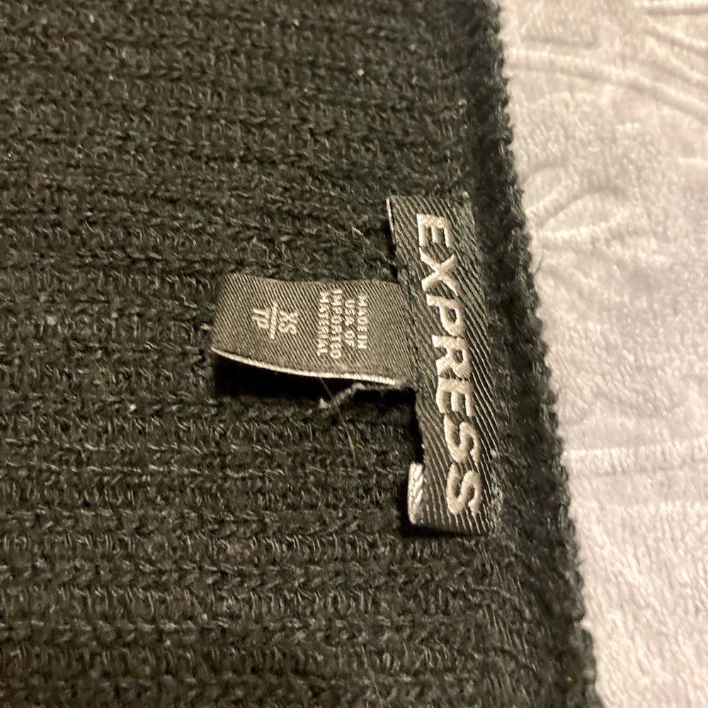 Sweater - Picture 2 of 4